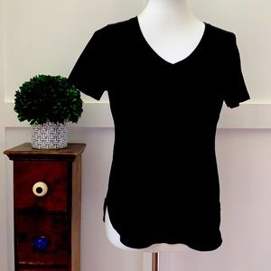 Never worn Ann Taylor black v-neck cotton top, M